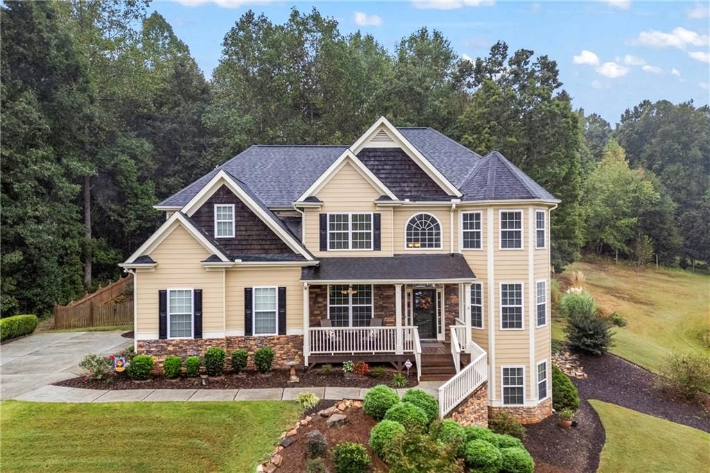 345 Southampton Circle, Hoschton, GA 30548