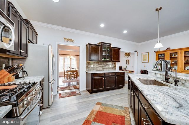 45 WINTERBERRY LN, Womelsdorf, PA 19567