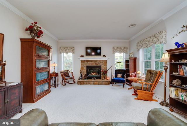 45 WINTERBERRY LN, Womelsdorf, PA 19567