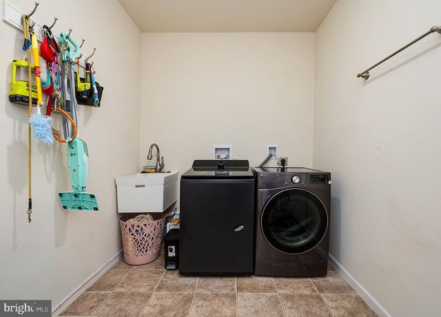 45 WINTERBERRY LN, Womelsdorf, PA 19567