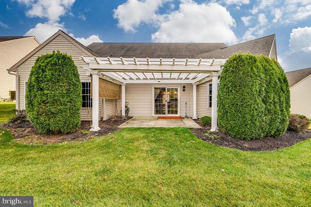 45 WINTERBERRY LN, Womelsdorf, PA 19567