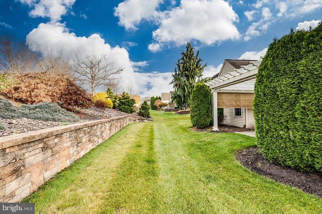 45 WINTERBERRY LN, Womelsdorf, PA 19567