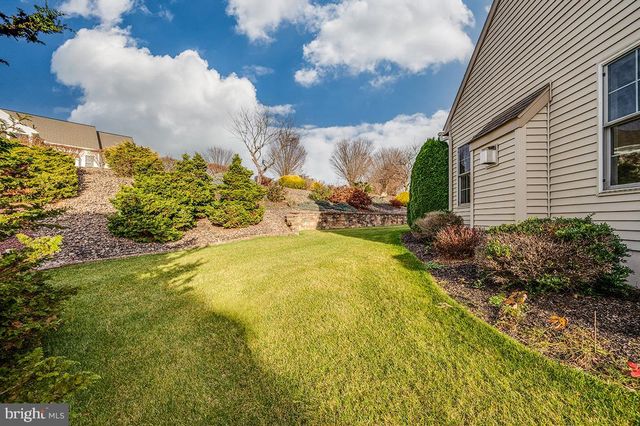 45 WINTERBERRY LN, Womelsdorf, PA 19567