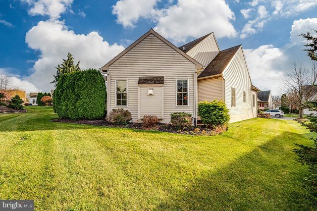 45 WINTERBERRY LN, Womelsdorf, PA 19567