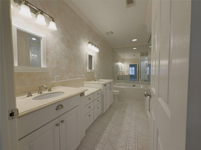 2976 Holly Hall Street 2976, Houston, TX 77054