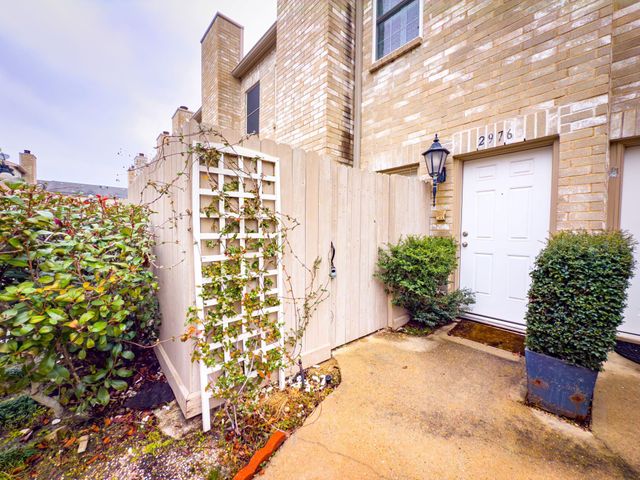 2976 Holly Hall Street 2976, Houston, TX 77054