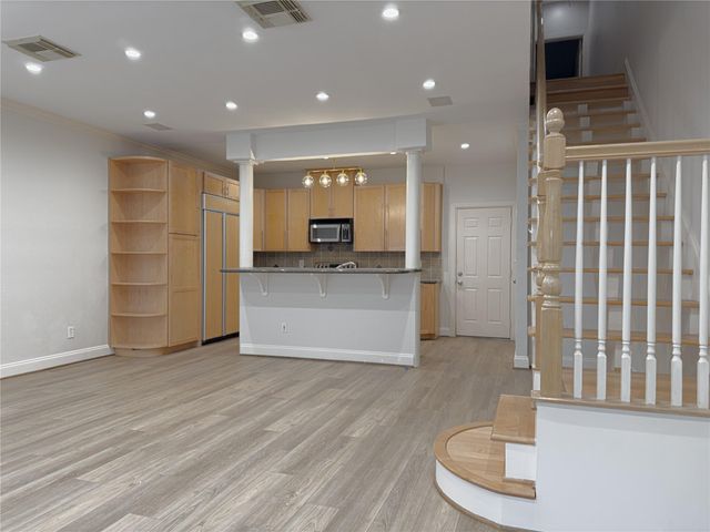2976 Holly Hall Street 2976, Houston, TX 77054