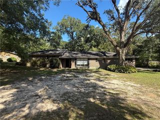 6350 Gilbert W Drive, Satsuma, AL 36572