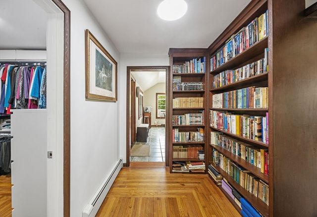 845 Middleboro Ave, Taunton, MA 02718