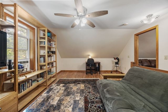 845 Middleboro Ave, Taunton, MA 02718