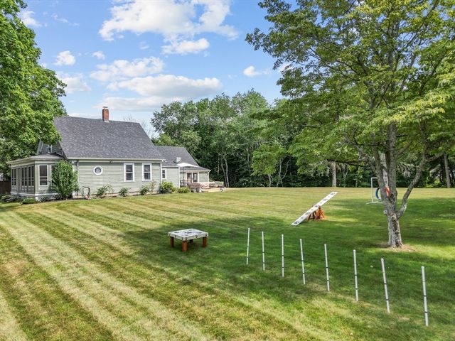 845 Middleboro Ave, Taunton, MA 02718