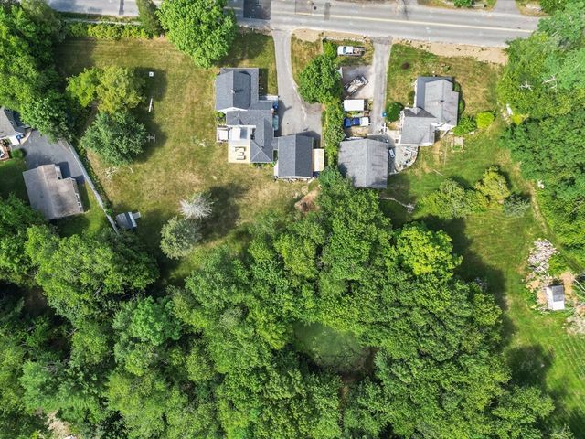 845 Middleboro Ave, Taunton, MA 02718