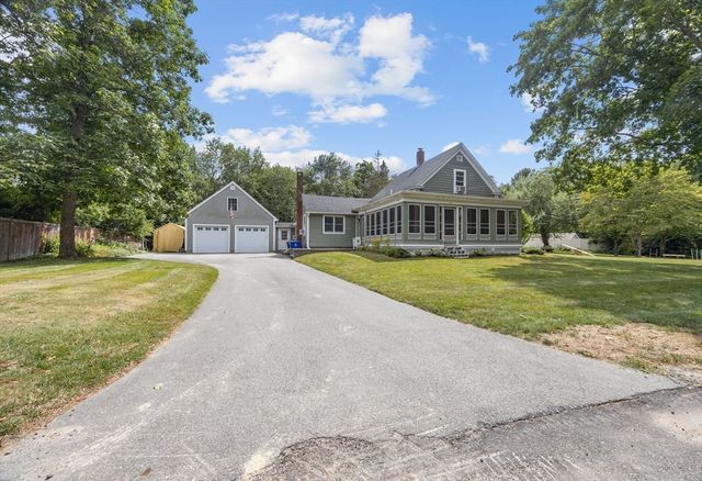 845 Middleboro Ave, Taunton, MA 02718
