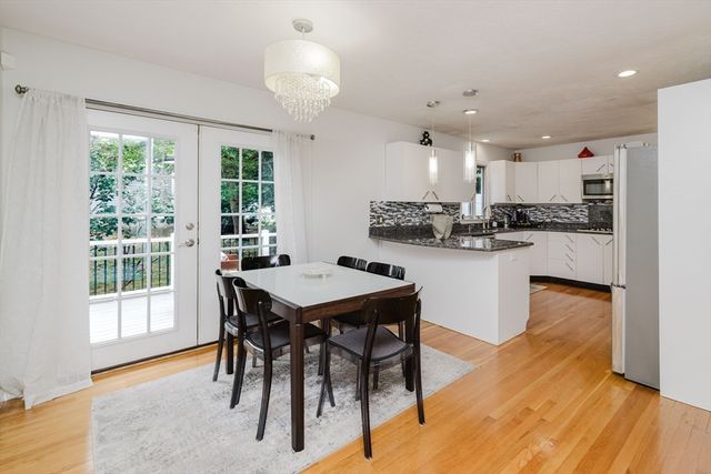 18 White Sisters Way, Canton, MA 02021