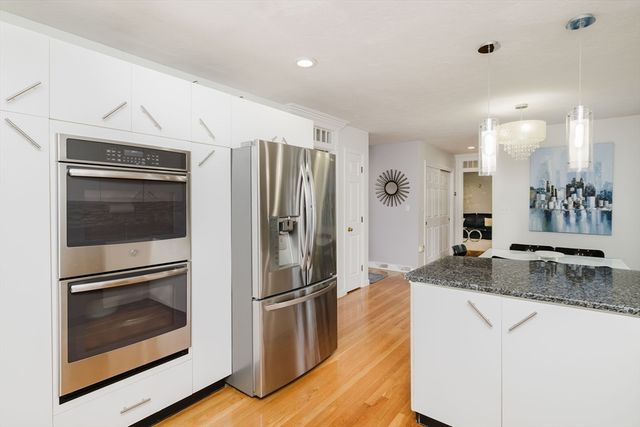 18 White Sisters Way, Canton, MA 02021
