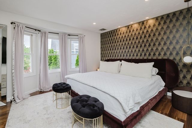 18 White Sisters Way, Canton, MA 02021