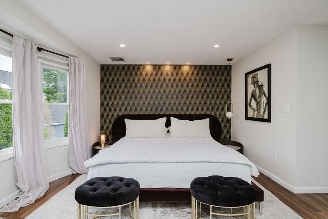 18 White Sisters Way, Canton, MA 02021