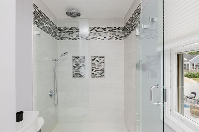 18 White Sisters Way, Canton, MA 02021
