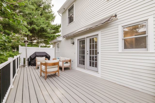 18 White Sisters Way, Canton, MA 02021