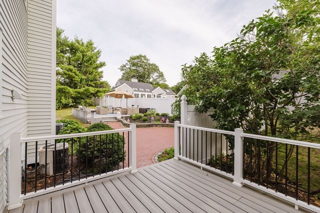 18 White Sisters Way, Canton, MA 02021