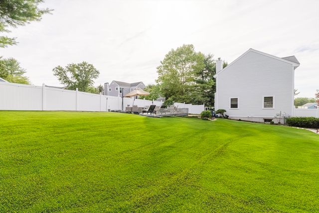 18 White Sisters Way, Canton, MA 02021