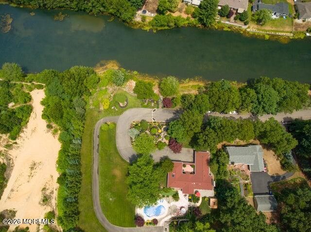 884 Breezy Oaks Drive, Toms River, NJ 08753