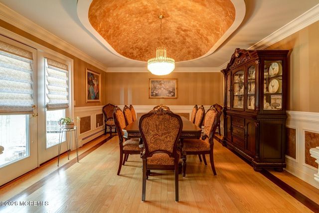 884 Breezy Oaks Drive, Toms River, NJ 08753