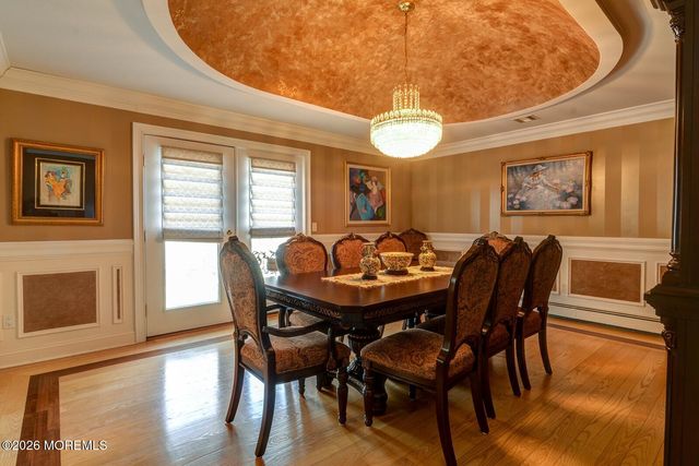 884 Breezy Oaks Drive, Toms River, NJ 08753