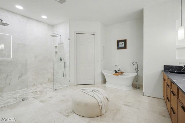 7376 Heritage Palms Estates DR, Fort Myers, FL 33966