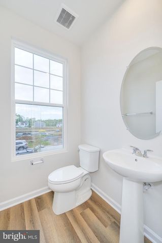 82 COOLIDGE AVE, Ranson, WV 25438