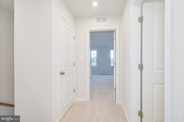 82 COOLIDGE AVE, Ranson, WV 25438