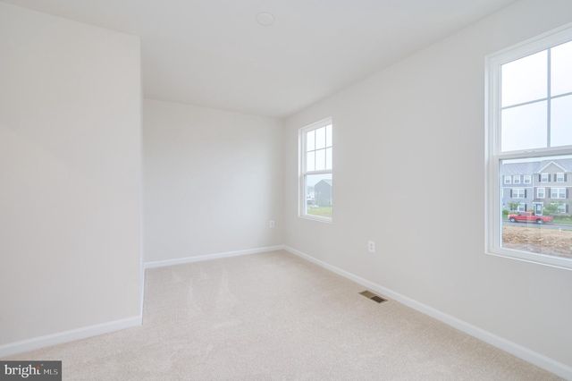 82 COOLIDGE AVE, Ranson, WV 25438