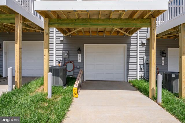 82 COOLIDGE AVE, Ranson, WV 25438