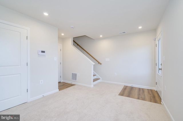 82 COOLIDGE AVE, Ranson, WV 25438