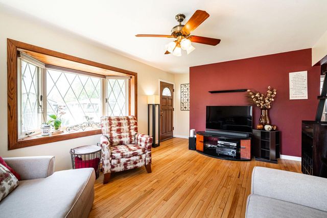 608 Williams AVENUE, South Milwaukee, WI 53172