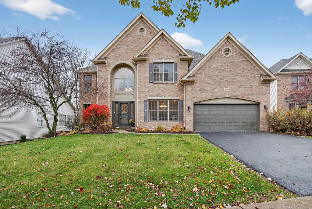 910 TIPPERARY Street, Gilberts, IL 60136