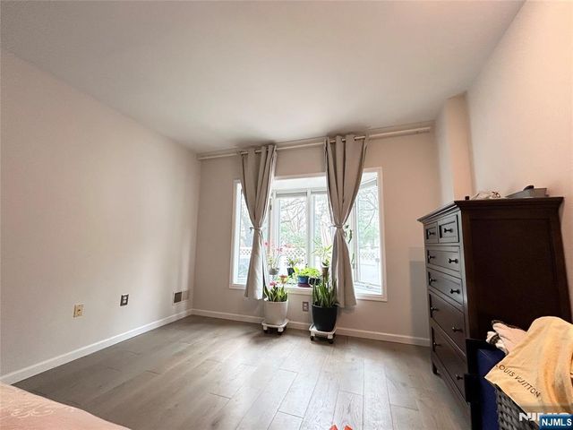 18 Independence Way J018, Edgewater, NJ 07020