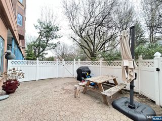 18 Independence Way J018, Edgewater, NJ 07020