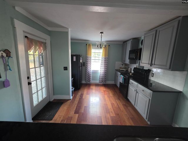 115 Charleston Avenue, Batesburg, SC 29006