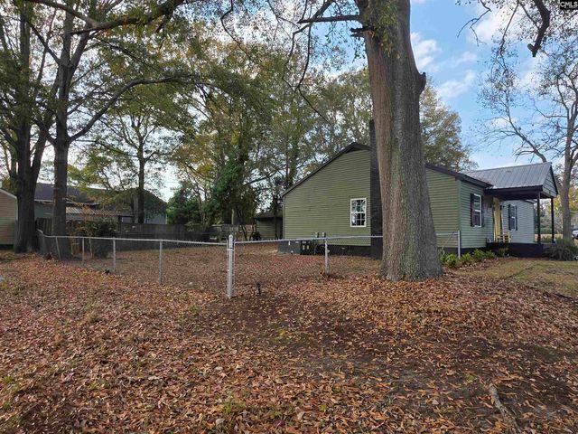 115 Charleston Avenue, Batesburg, SC 29006