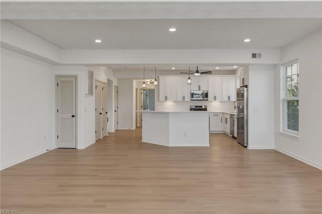 214 Stowe DR, Suffolk, VA 23435