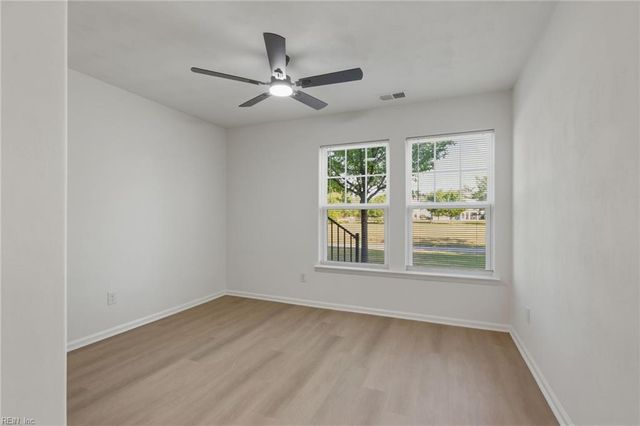 214 Stowe DR, Suffolk, VA 23435