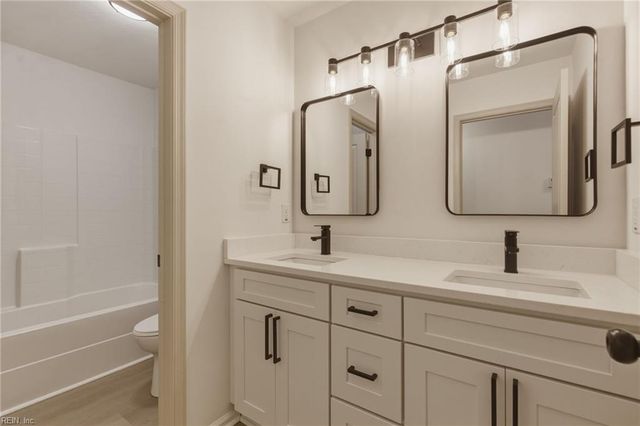 214 Stowe DR, Suffolk, VA 23435