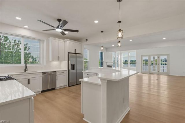 214 Stowe DR, Suffolk, VA 23435