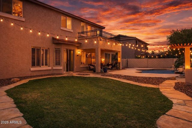 3019 S LARKSPUR Street, Gilbert, AZ 85295