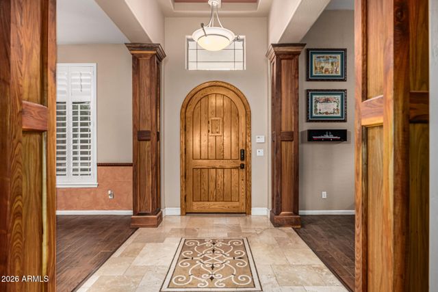 3019 S LARKSPUR Street, Gilbert, AZ 85295