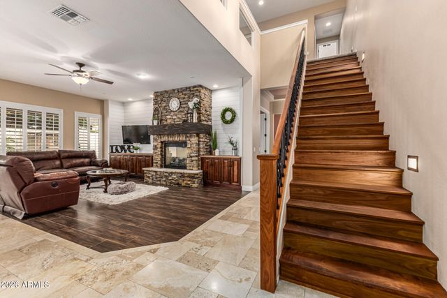 3019 S LARKSPUR Street, Gilbert, AZ 85295