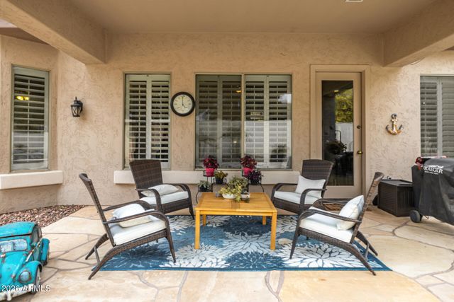 3019 S LARKSPUR Street, Gilbert, AZ 85295