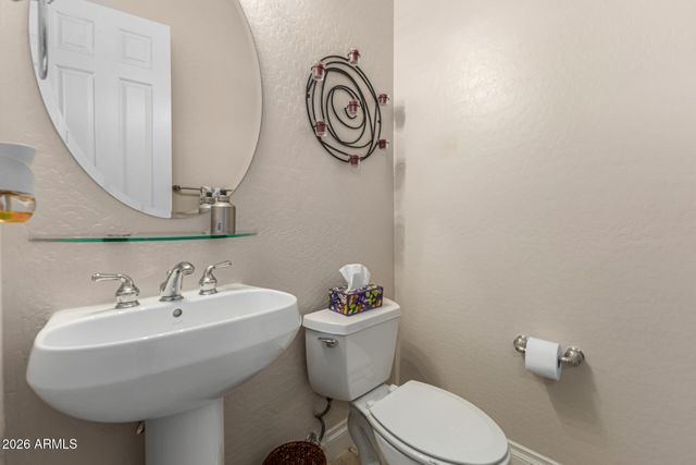 3019 S LARKSPUR Street, Gilbert, AZ 85295