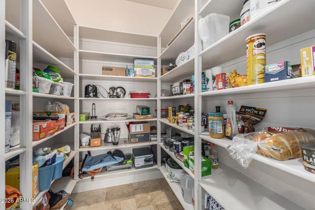 3019 S LARKSPUR Street, Gilbert, AZ 85295